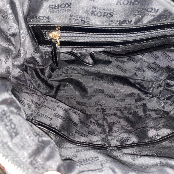 MICHAEL Michael Kors Glossy Black Shoulder Bag - Picture 4 of 8